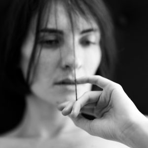 L’emprise psychologique te fige et t’empêche d’avancer